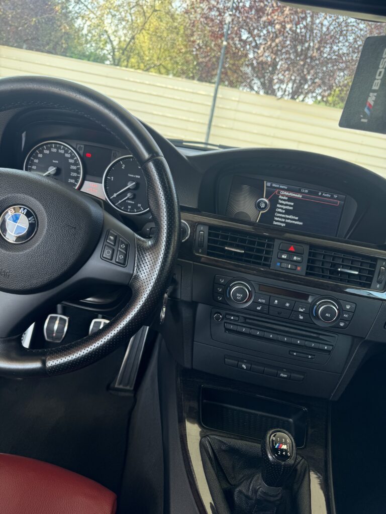 Vând BMW E93 320d LCI Edition M Packet