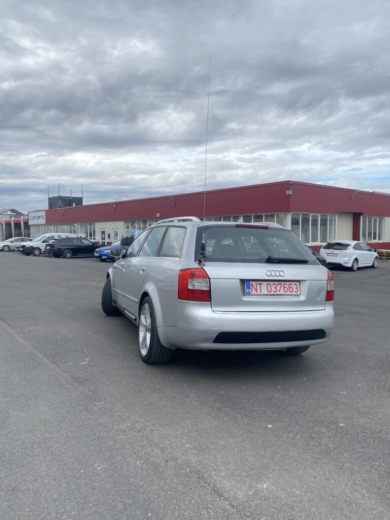 Vând Audi A4 B6