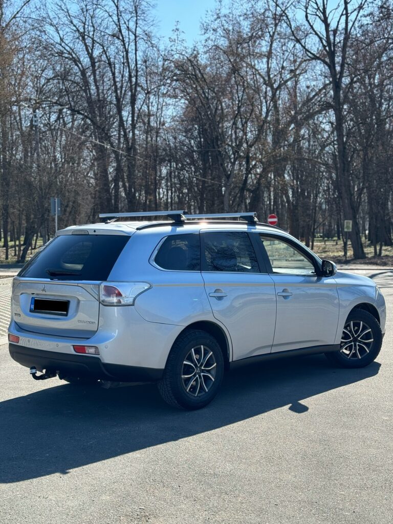 Mitsubishi Outlander 4x4 SUV