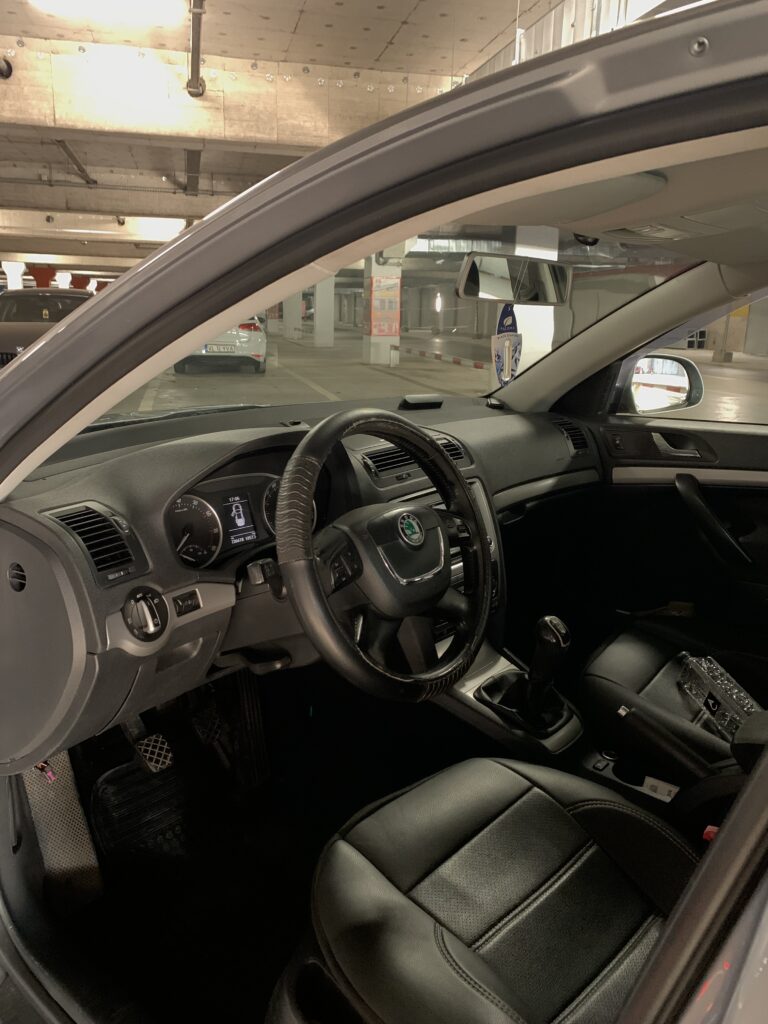 Se vinde Skoda Octavia 2 FL, 2012, 1.2 TSI (al 3 lea proprietar).