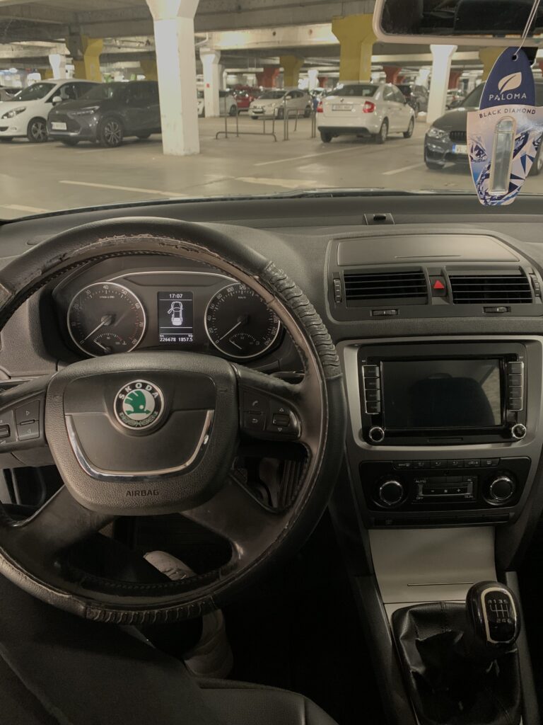 Se vinde Skoda Octavia 2 FL, 2012, 1.2 TSI (al 3 lea proprietar).