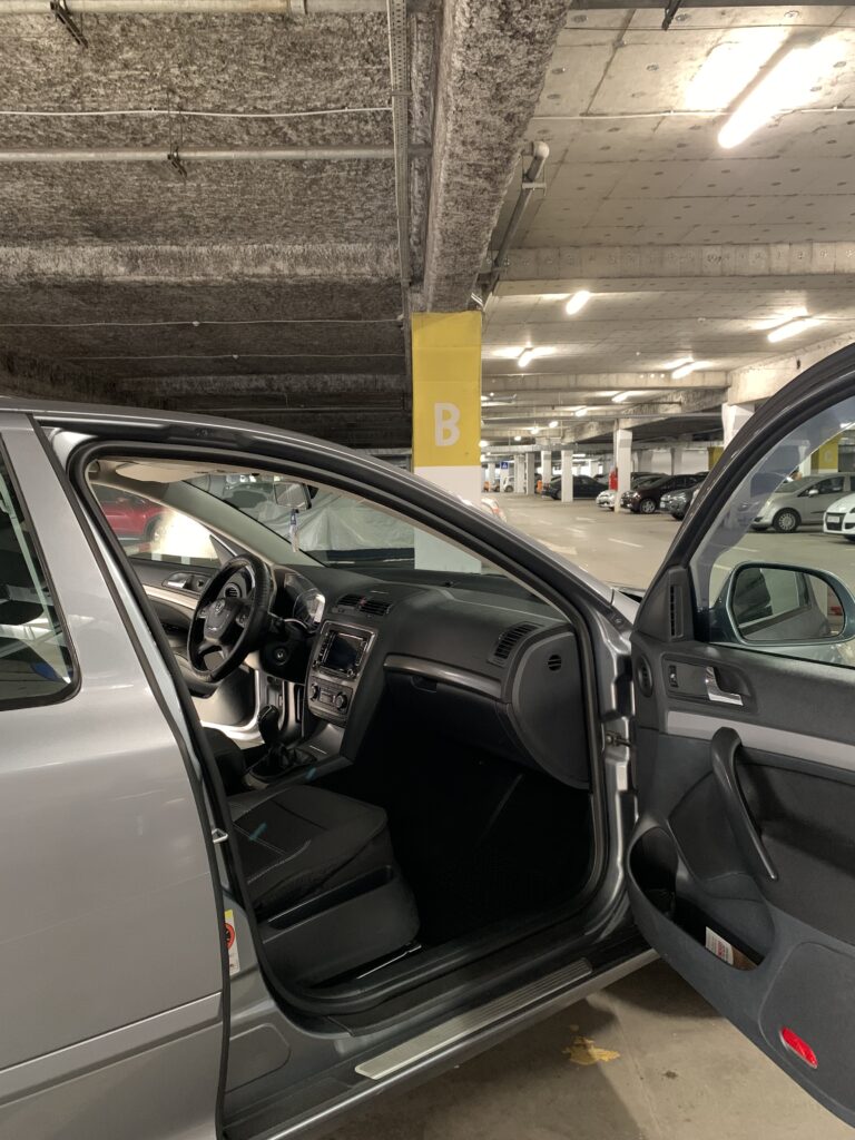 Se vinde Skoda Octavia 2 FL, 2012, 1.2 TSI (al 3 lea proprietar).