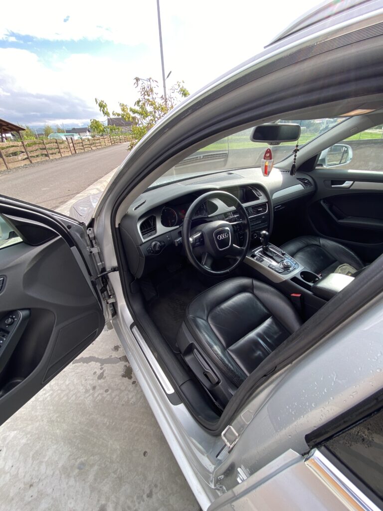 Vând Audi A4 B8
