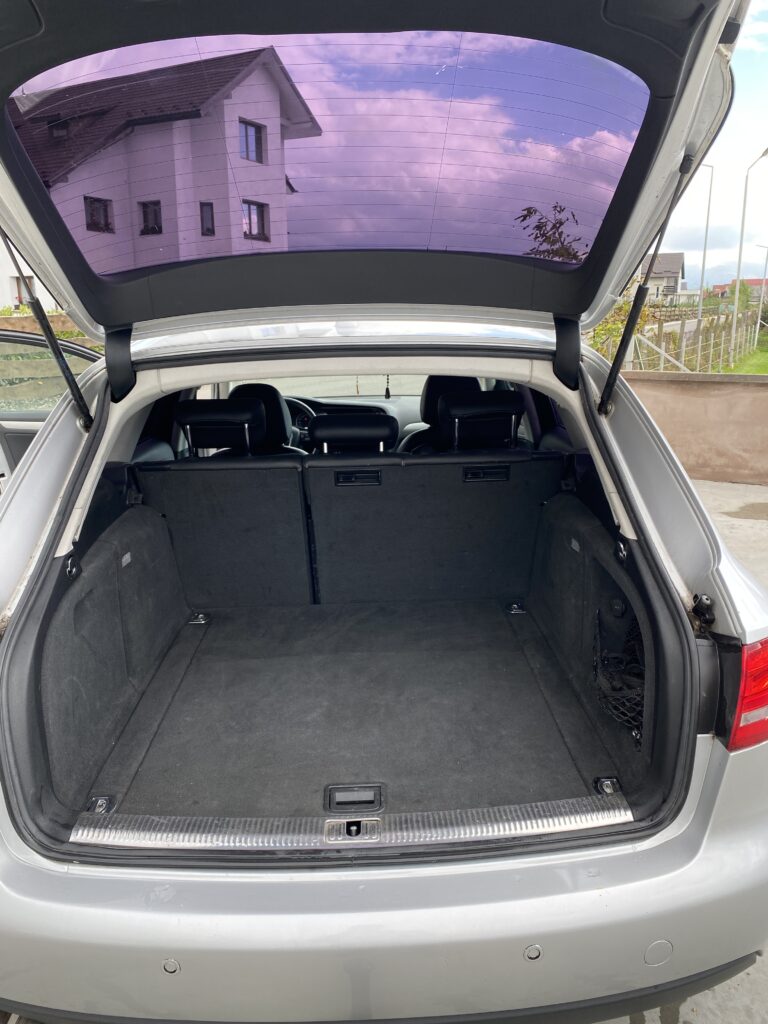 Vând Audi A4 B8