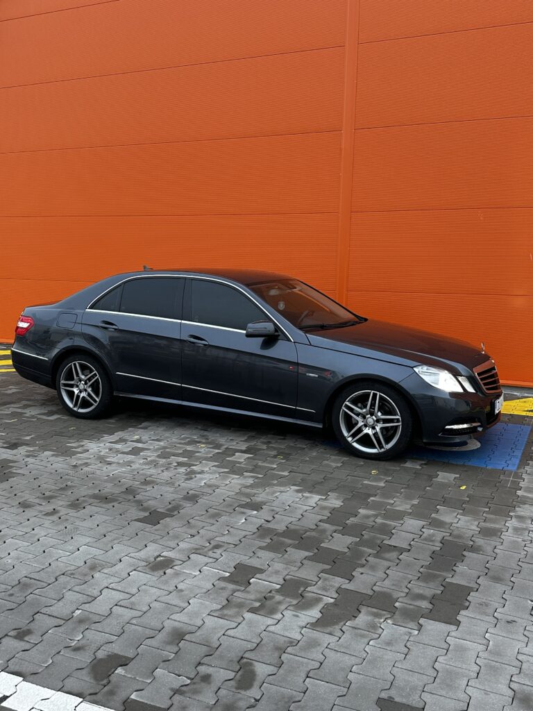 Vând Mercedes e Class w212
