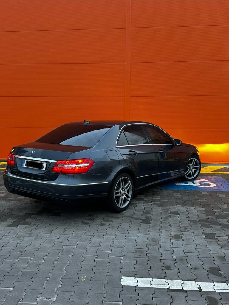 Vând Mercedes e Class w212