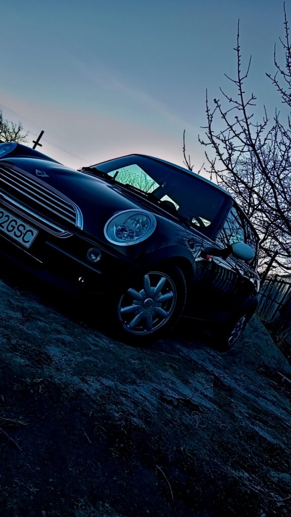 Mini Cooper R50, 1.6 Benzină, 2005, Întreținut, Dotări interesante, 2800€