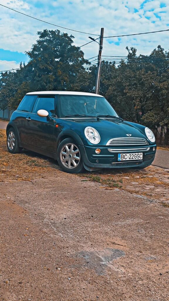 Mini Cooper R50, 1.6 Benzină, 2005, Întreținut, Dotări interesante, 2800€