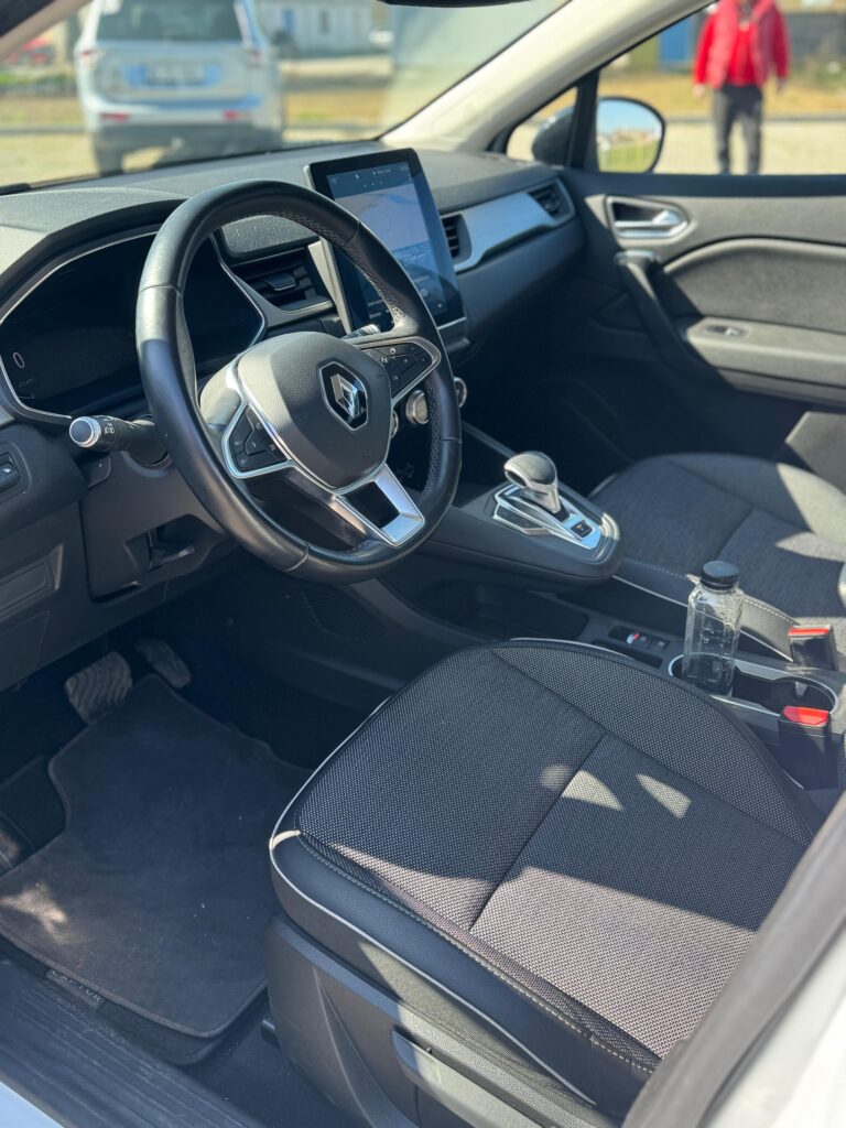 De vanzare Renault Captur 1.6 E-Tech Hybrid  2021.,