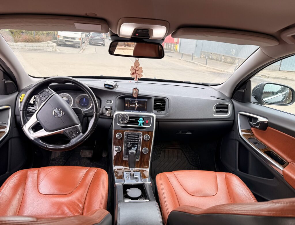 Volvo S60 D5 205CP