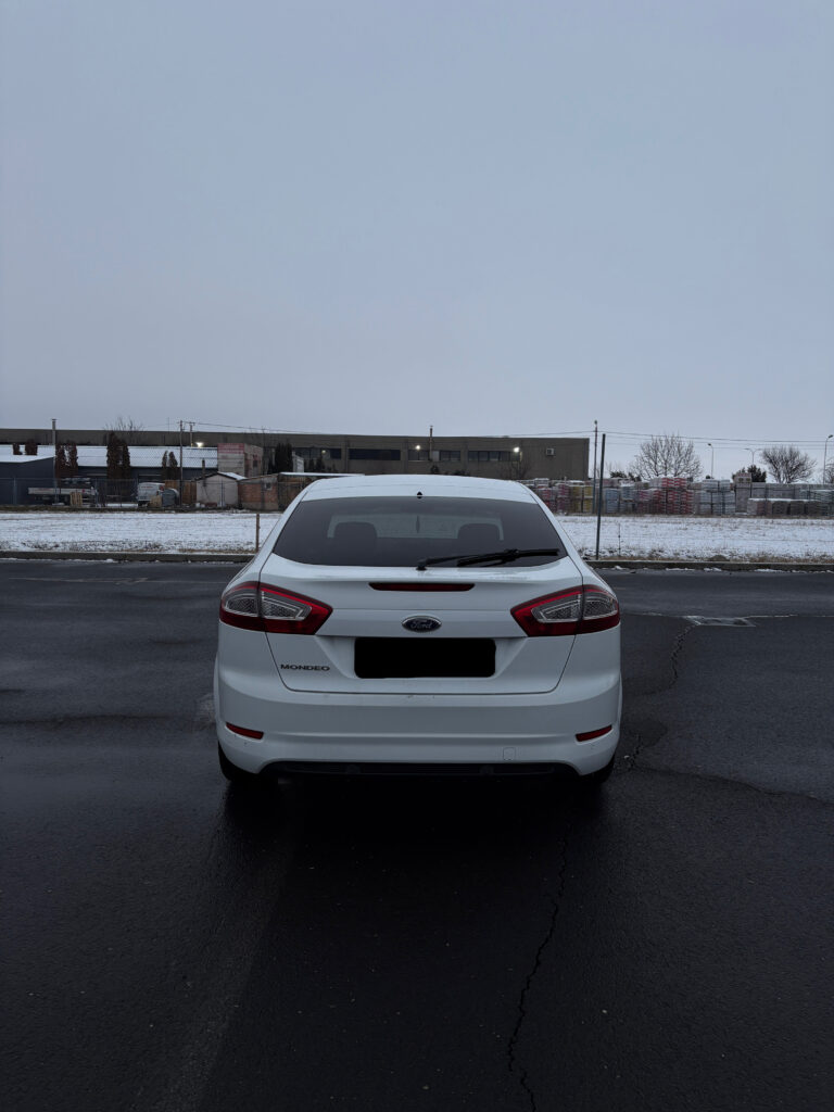 Vând Ford Mondeo