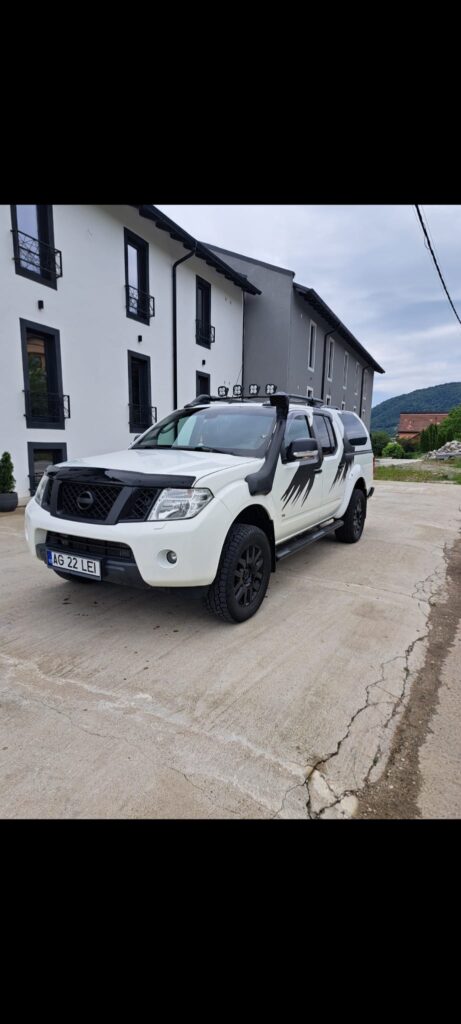 VAND NISSAN NAVARA