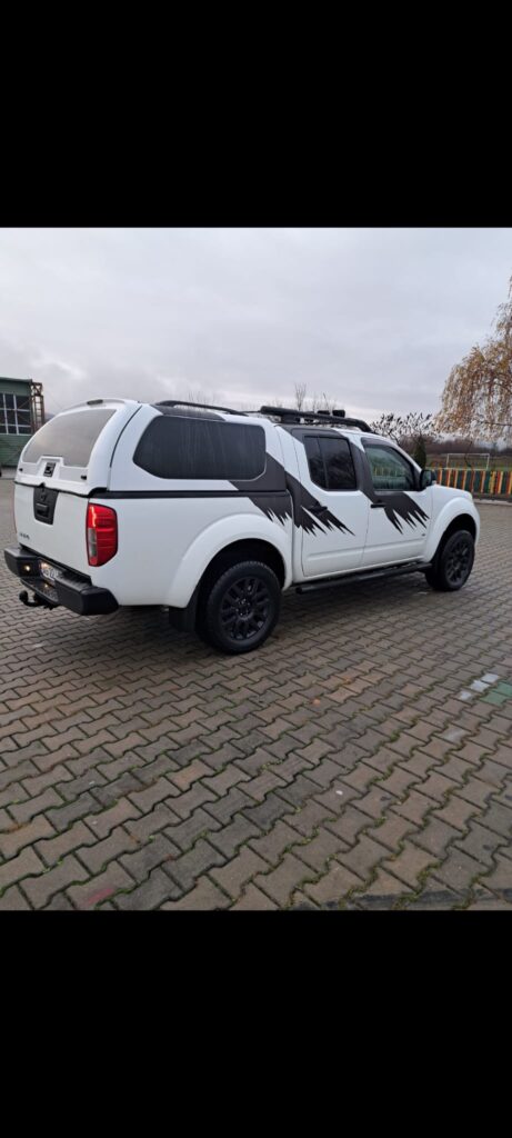 VAND NISSAN NAVARA