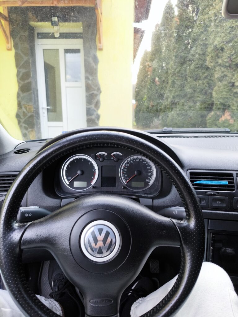 Vând Volskwagen Bora Ediția Pacific