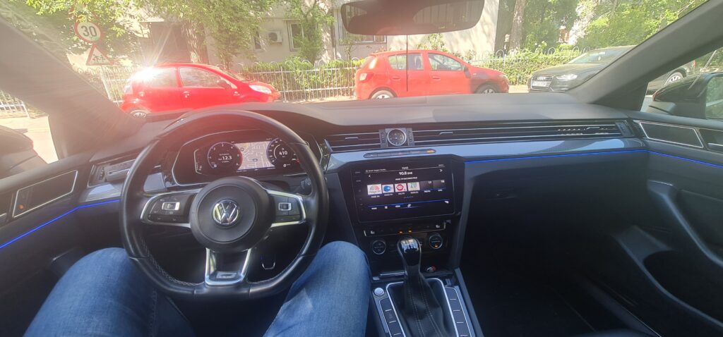 Volskwagen Arteon R-Line