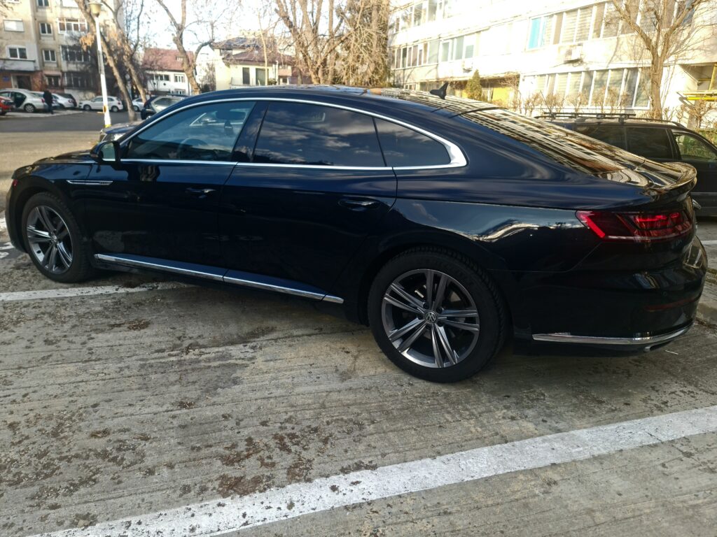 Volskwagen Arteon R-Line