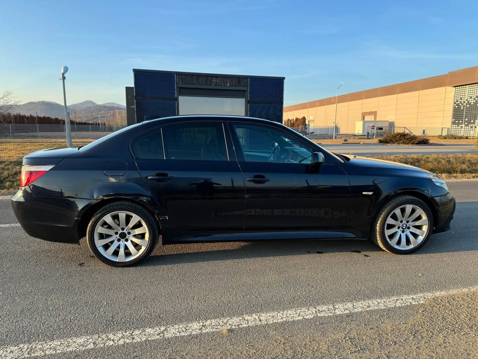 BMW e60 530xd lci m-packet de fabrica 2007