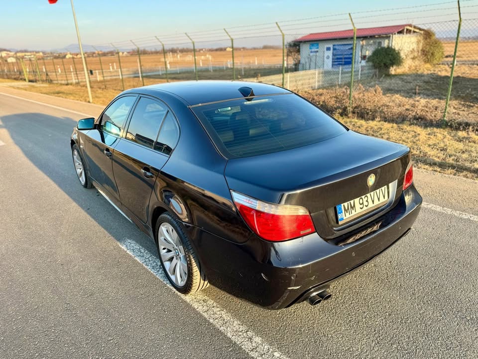 BMW e60 530xd lci m-packet de fabrica 2007