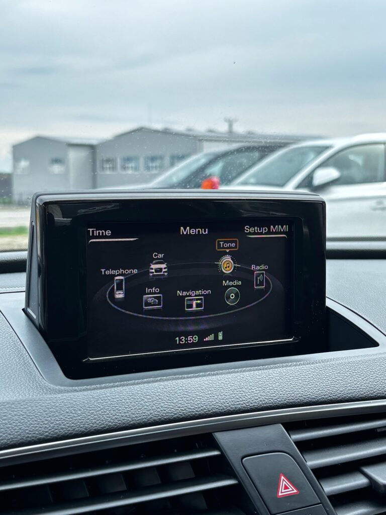 Audi Q3 Facelift 2.0 TDI – 2014 – 163.000 km – Manuală
