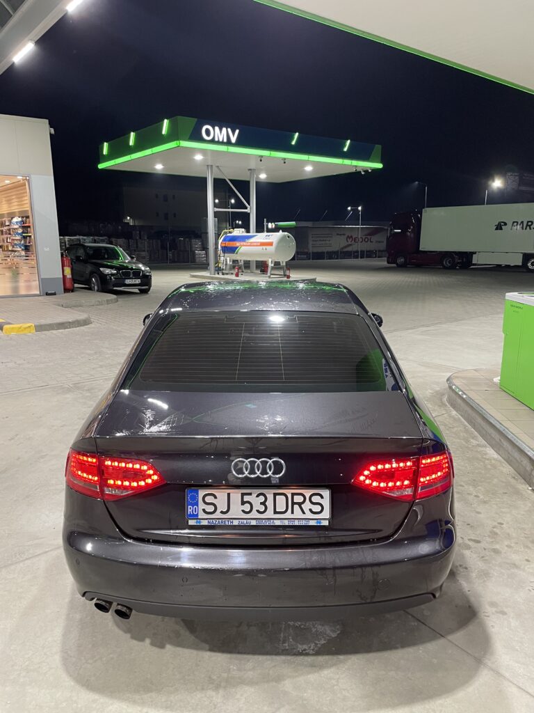 AUDI A4 B8 2.0 TDI, CAHA/170CP, DPF, BI-XENON, Suspensie SPORT