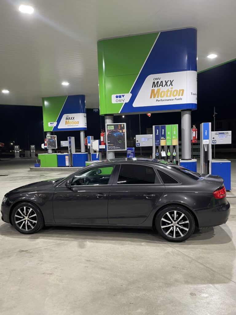 AUDI A4 B8 2.0 TDI, CAHA/170CP, DPF, BI-XENON, Suspensie SPORT