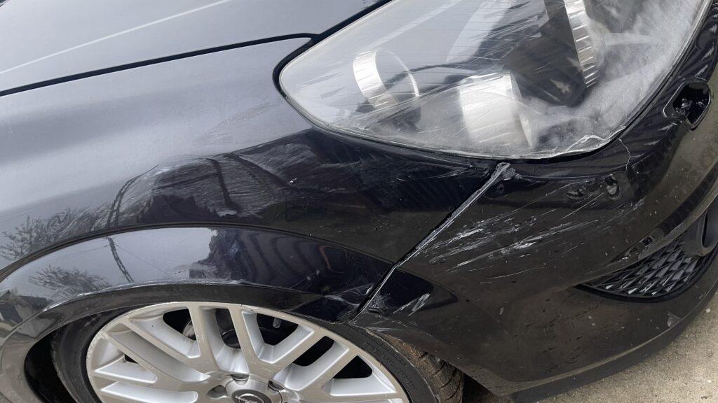 Vand Opel astra H usor avariat
