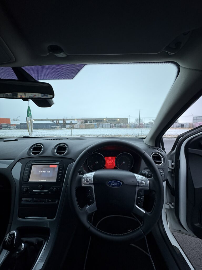Vând Ford Mondeo