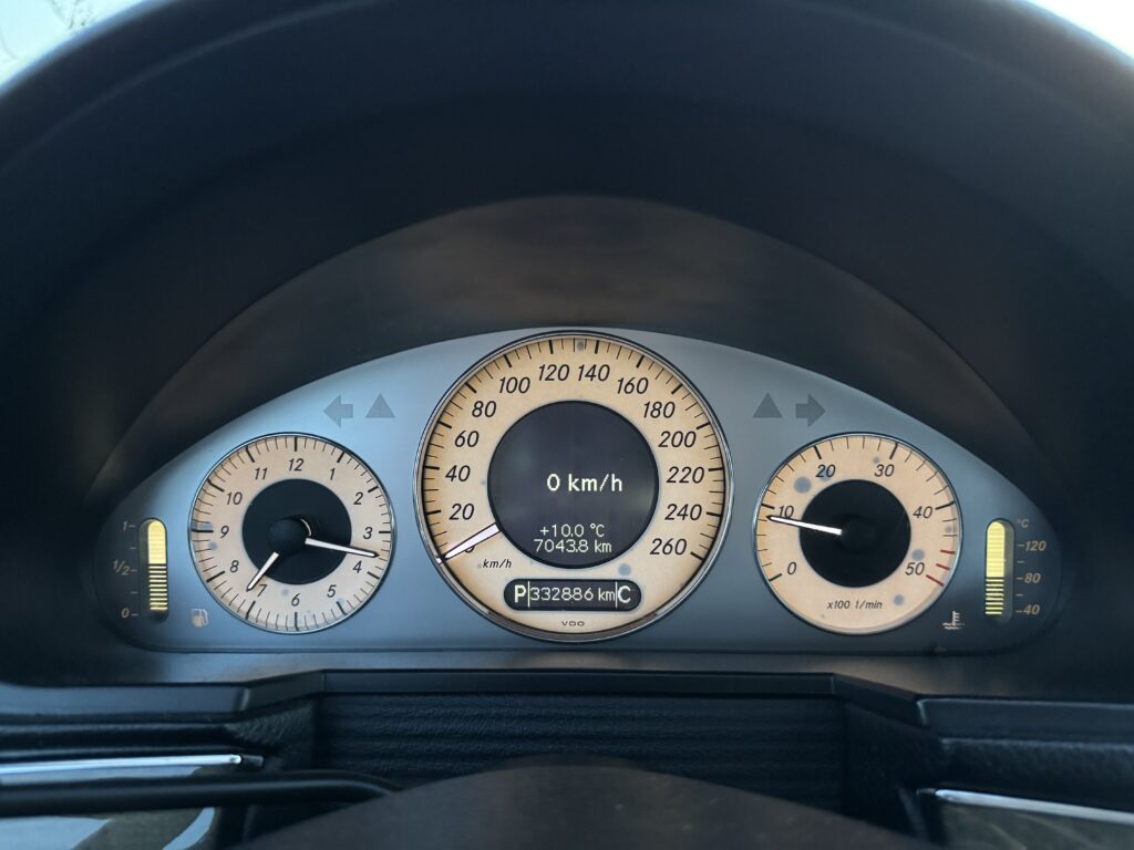 Mercedes E220 CDI Avantgarde / 2.2 170 cp