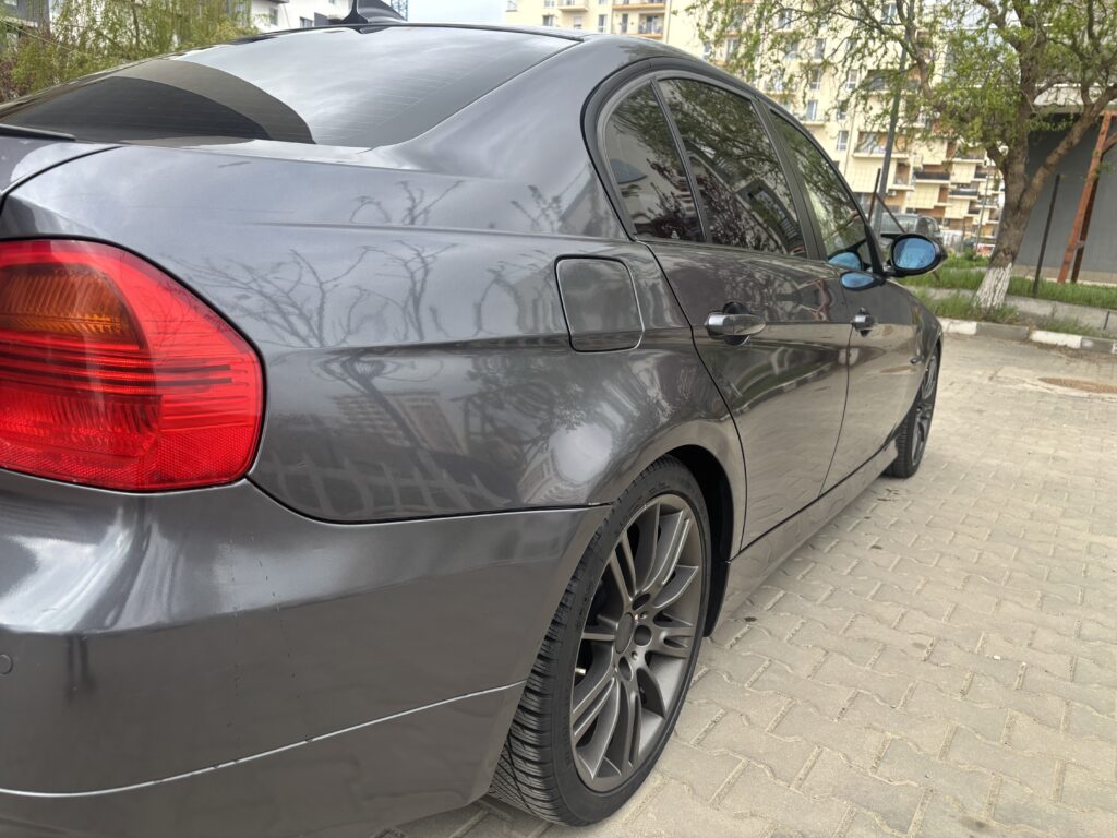 BMW e90 nfl 2006