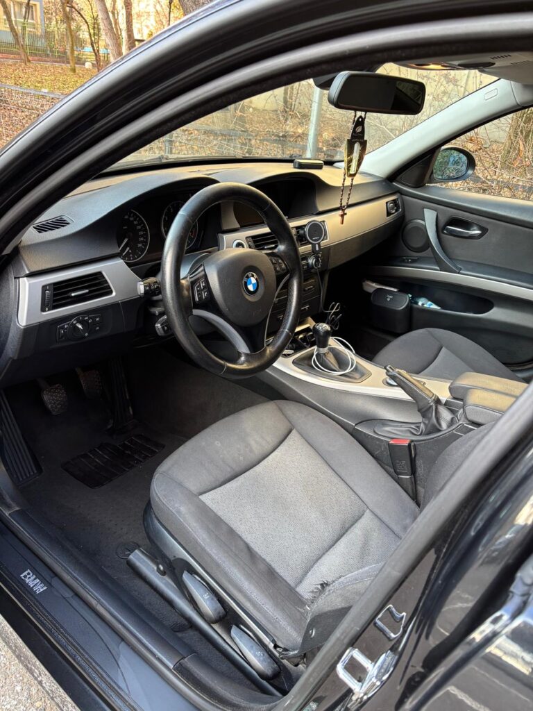 BMW E90 NFL 320i