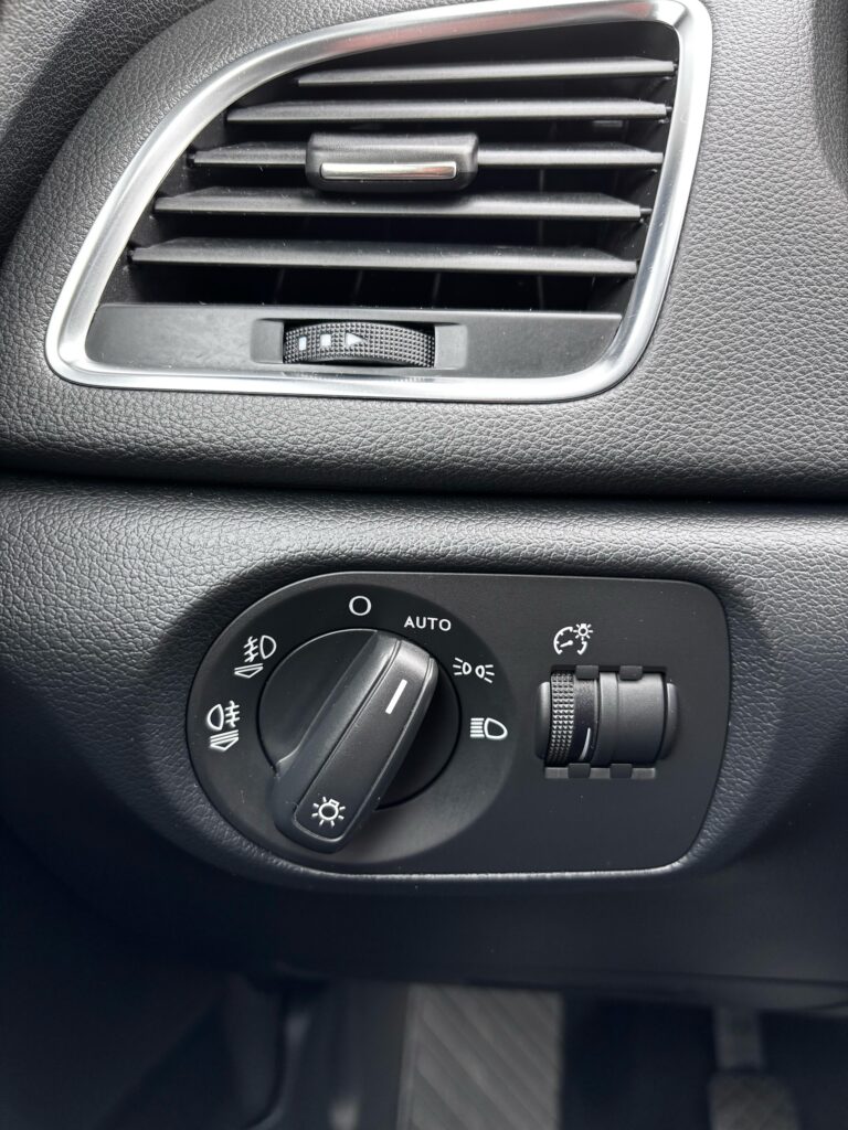 Audi Q3 Facelift 2.0 TDI – 2014 – 163.000 km – Manuală