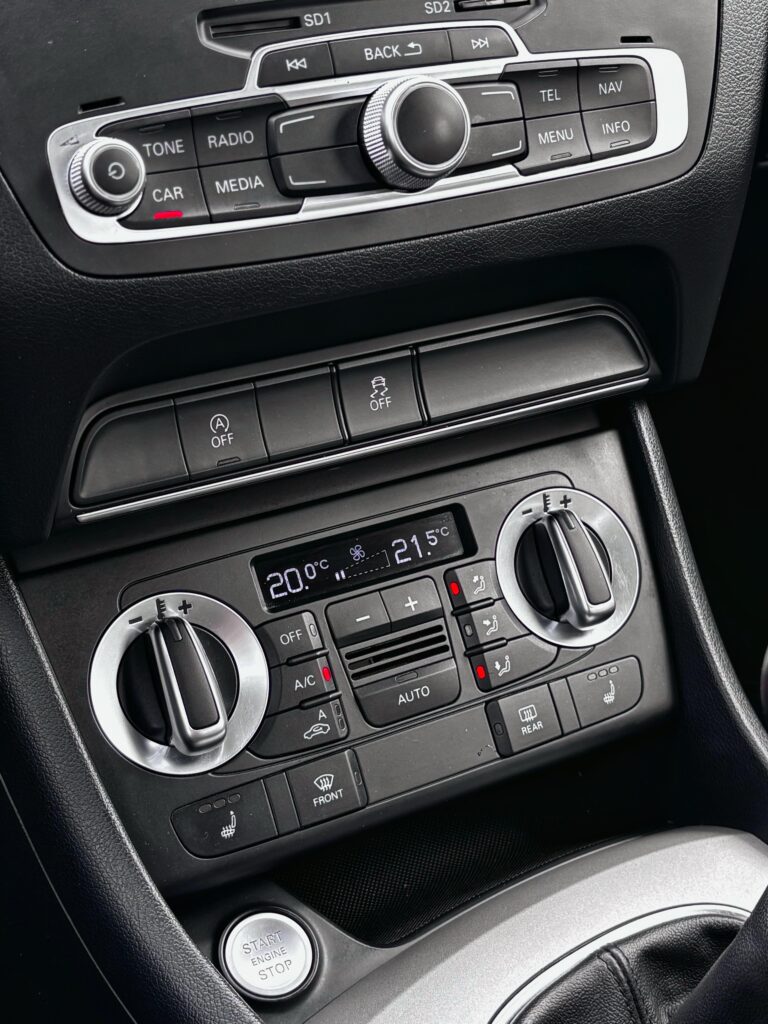 Audi Q3 Facelift 2.0 TDI – 2014 – 163.000 km – Manuală