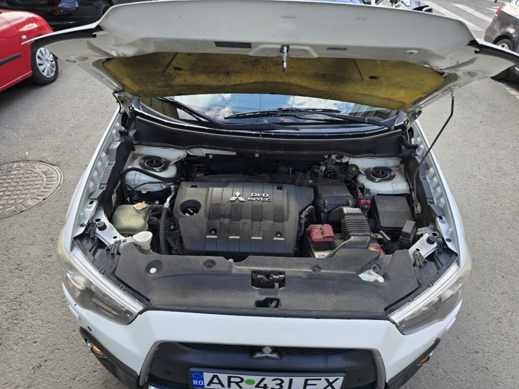 Mitsubishi asx 4×4 la buton,panoramic,senzori+camera masalier