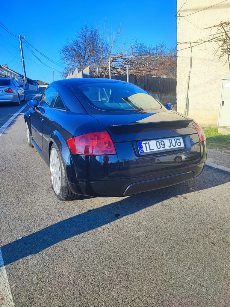 Vând Audi TT 1.8t APP