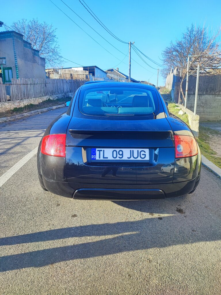 Vând Audi TT 1.8t APP