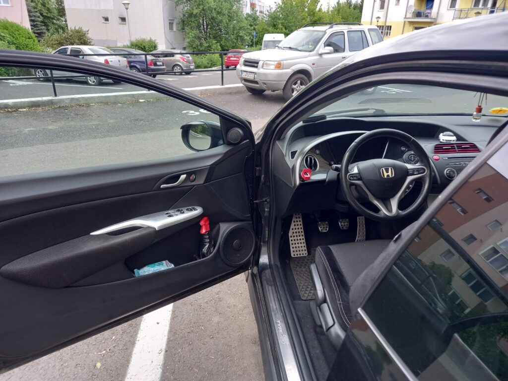 Vand sau schimb Honda Civic S