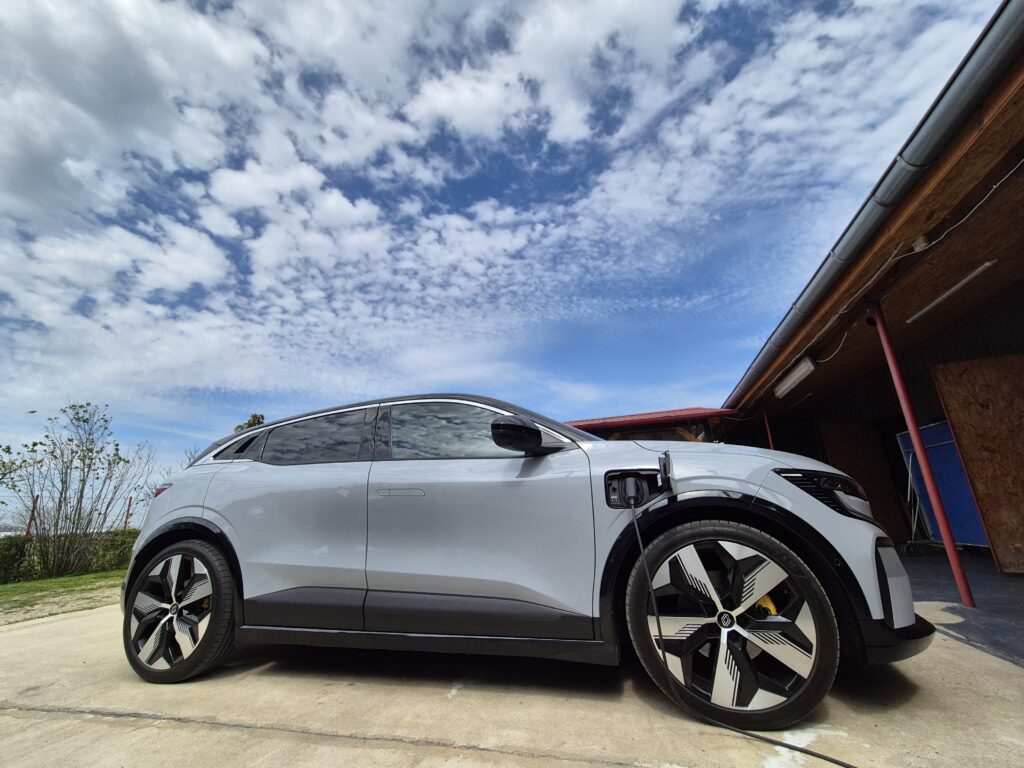 Renault Megane E-Tech Electric 60 kWh |Optimum Charge 22kw|Techno Full