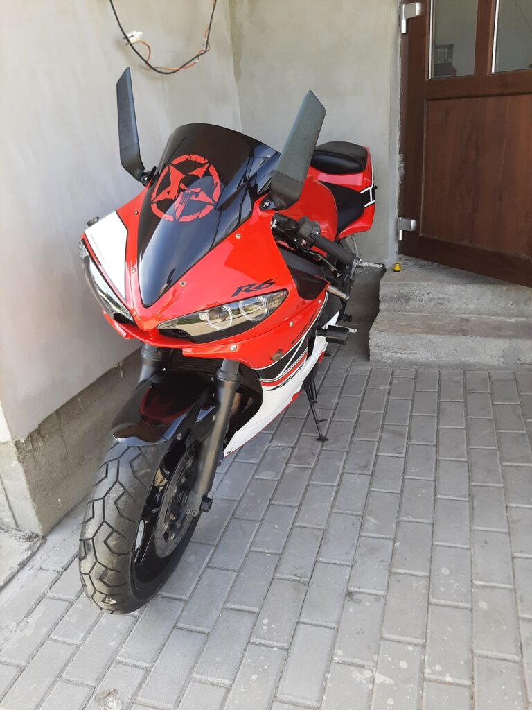 Yamaha r6 2004 in perfecta stare de functionare