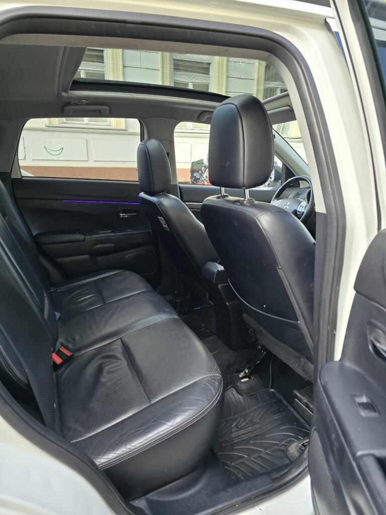 Mitsubishi asx 4×4 la buton,panoramic,senzori+camera masalier
