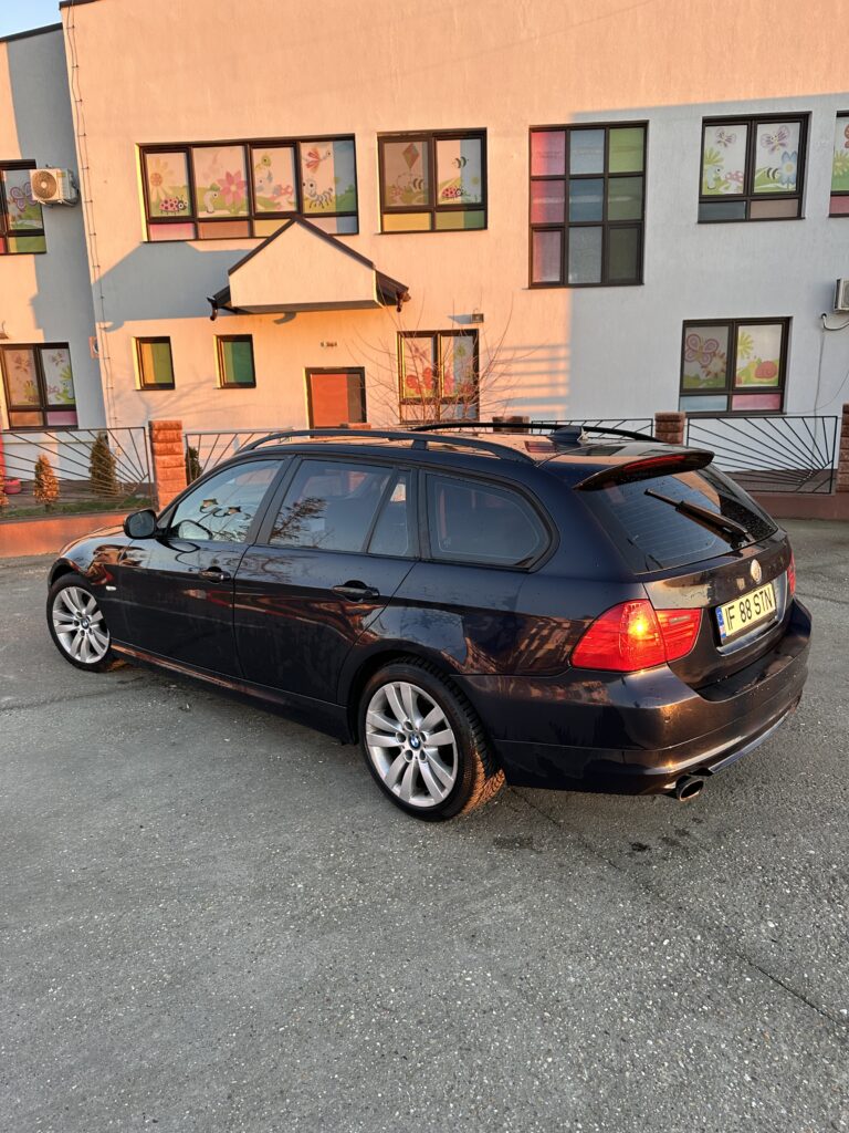 BMW E91 318D