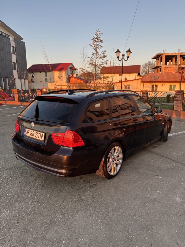 BMW E91 318D
