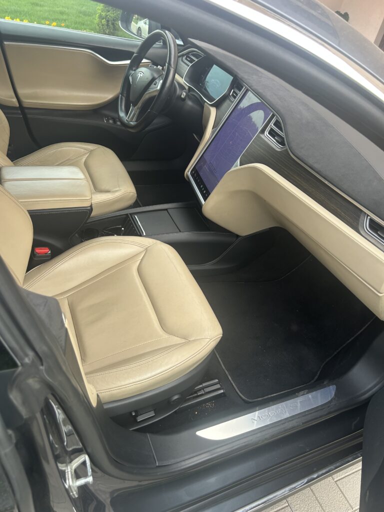 Tesla Model S P90D 2016 - Viteza viitorului te așteaptă! Doar 22.000 EURO