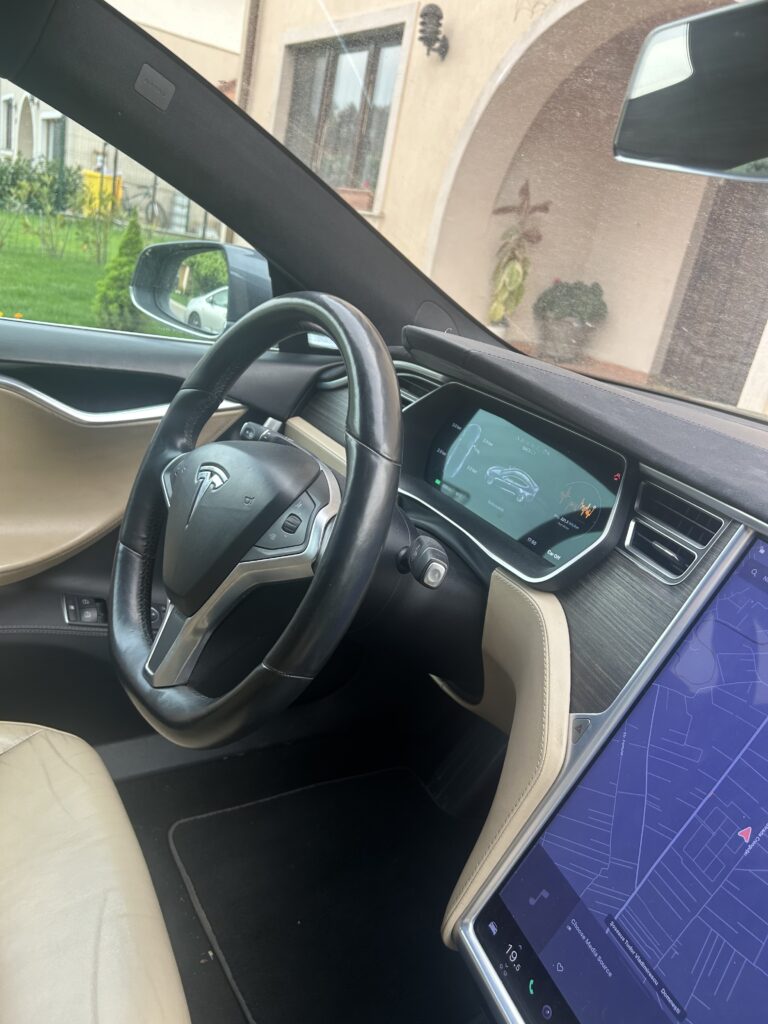 Tesla Model S P90D 2016 - Viteza viitorului te așteaptă! Doar 22.000 EURO