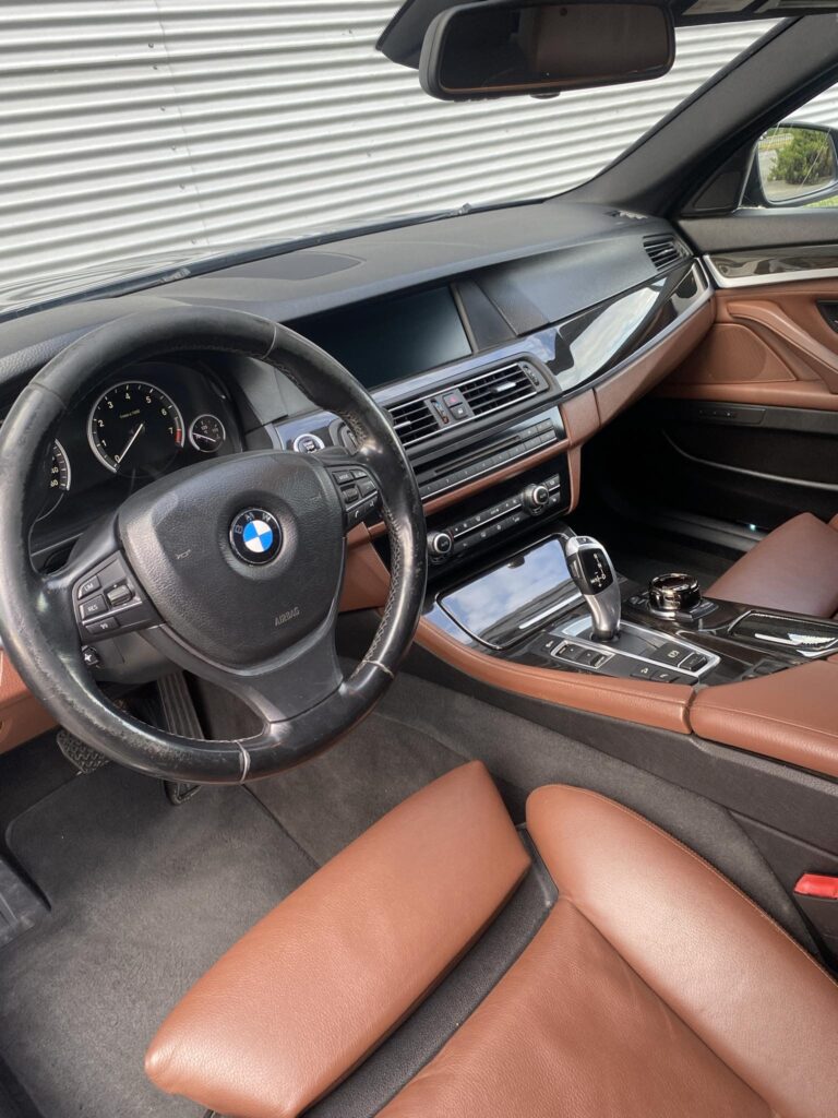 Vând BMW 535xi