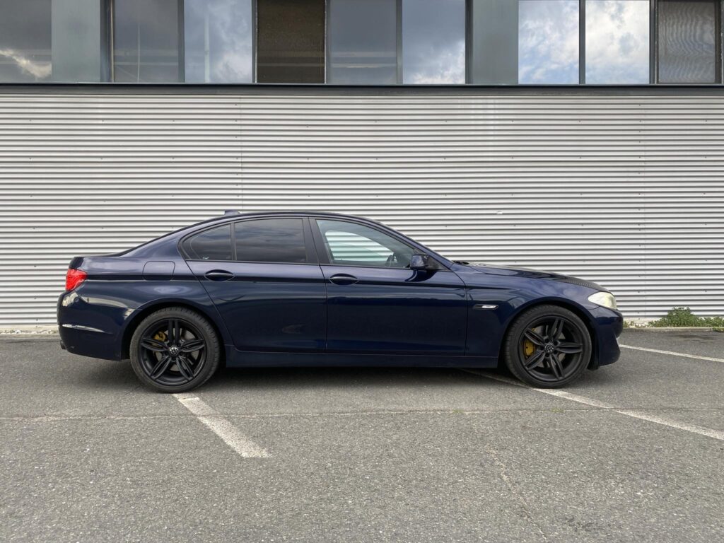 Vând BMW 535xi