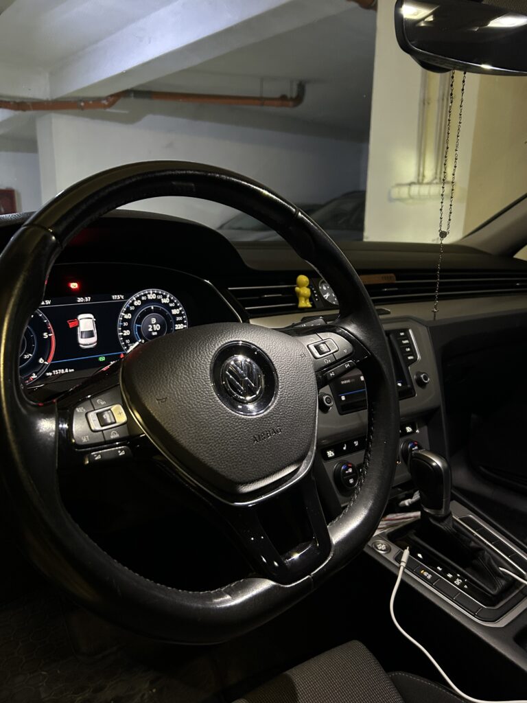 Volkswagen Passat ComfortLine 2.0 TDI 150cp DSG