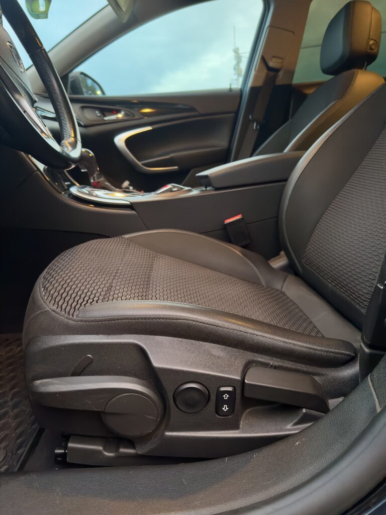 Opel Insignia 4x4, Automat, 2.0 CDTI - 163cp