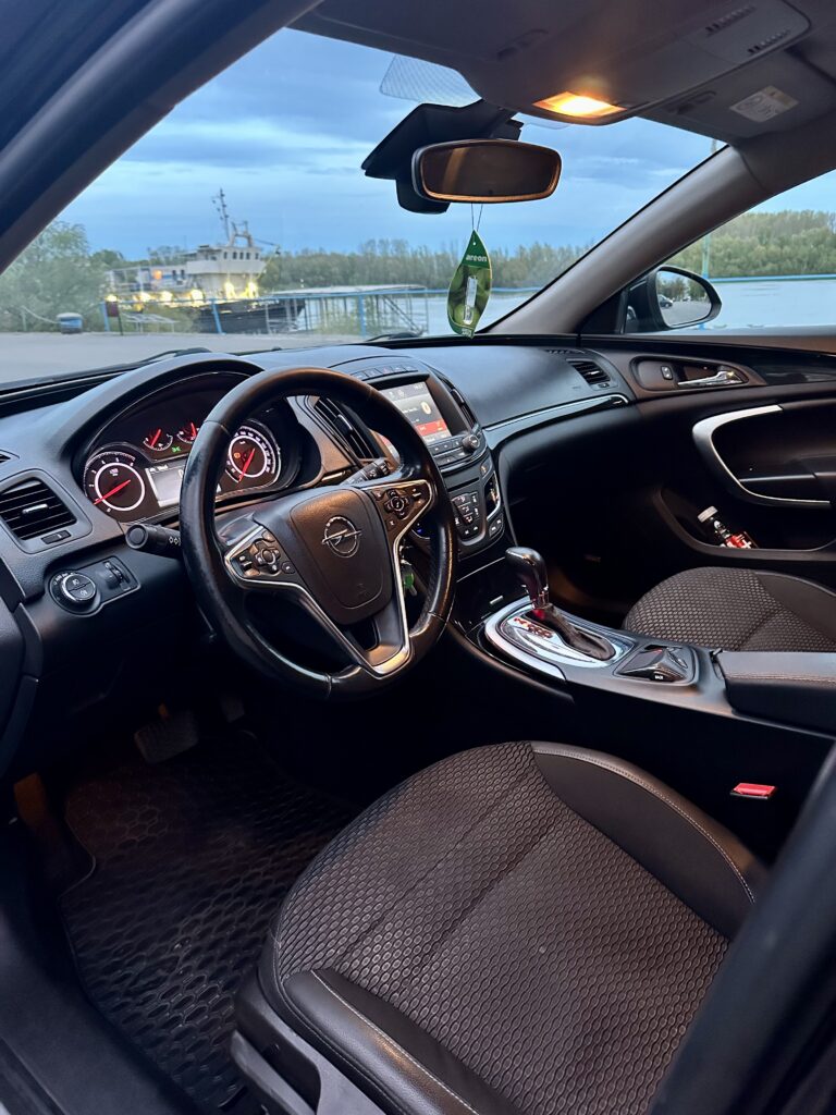 Opel Insignia 4x4, Automat, 2.0 CDTI - 163cp