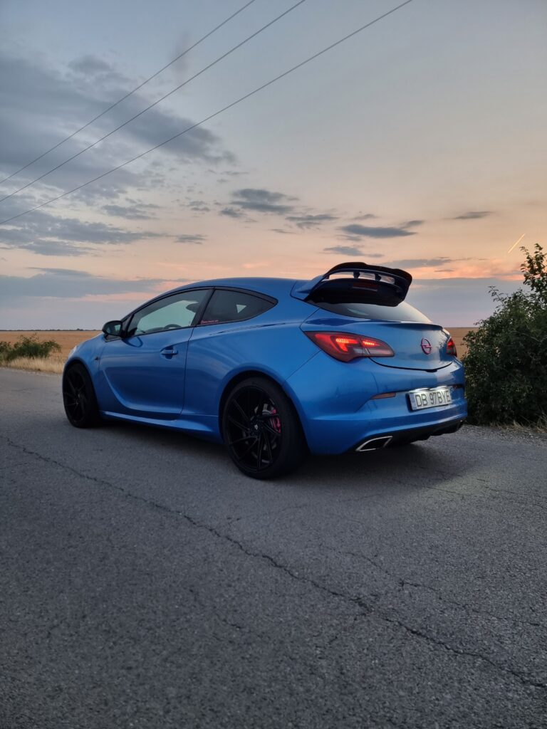 Opel Astra J OPC