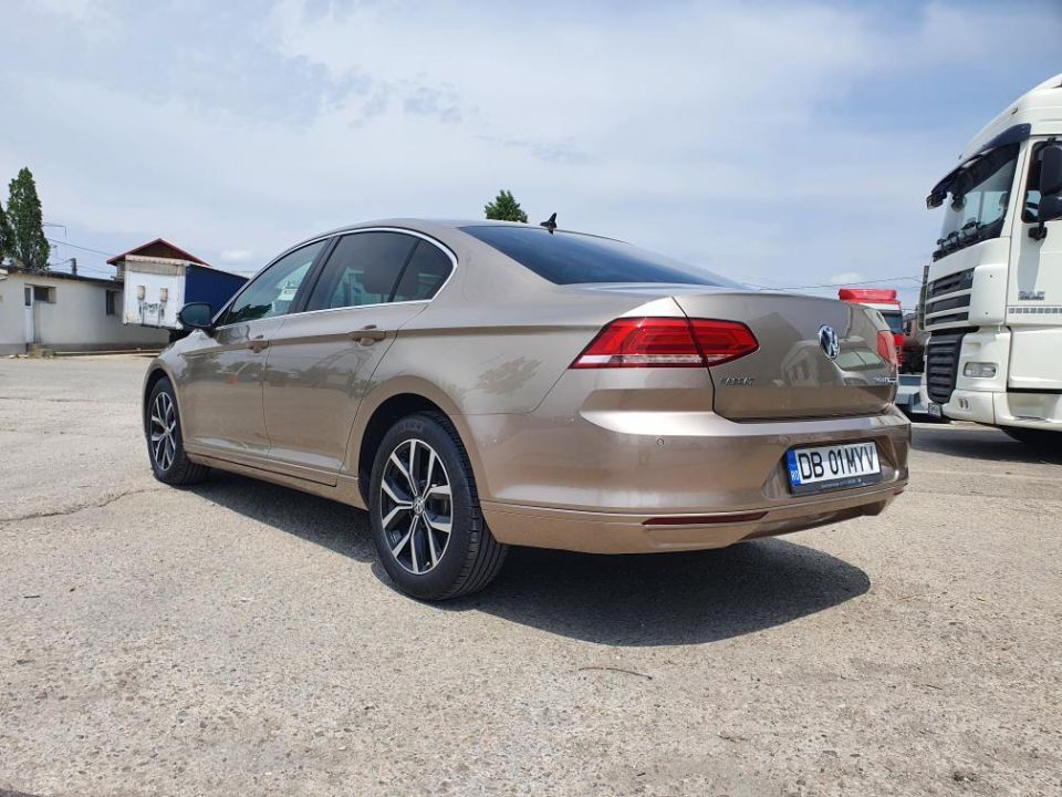 Volkswagen Passat ComfortLine 2.0 TDI 150cp DSG